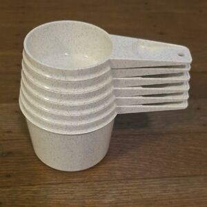 Tupperware Speckled White Measuring Cup Set--Set Of 6